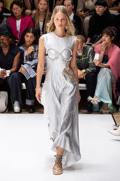 Look 31
